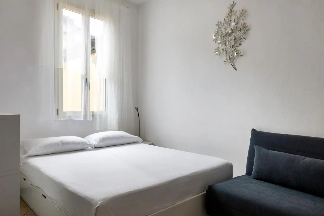 White Leaves Studio By Wonderful Italy Болонья